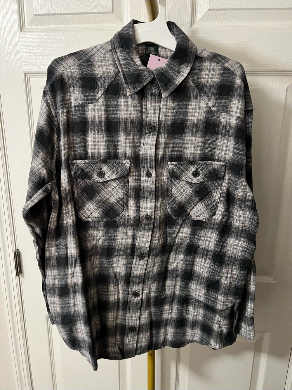 Wild Fable Oversized Black & Gray Collared Plaid Button-Up Shirt